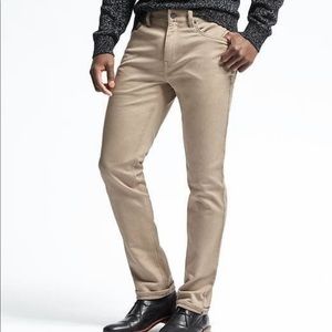 Banana Republic Mens Traveler pants